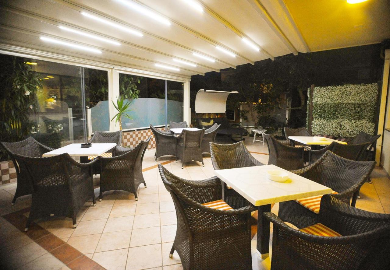 Hotel Tulipe Nazionale Ριτσιόνε Εξωτερικό φωτογραφία
