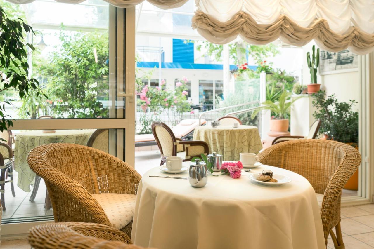 Hotel Tulipe Nazionale Ριτσιόνε Εξωτερικό φωτογραφία